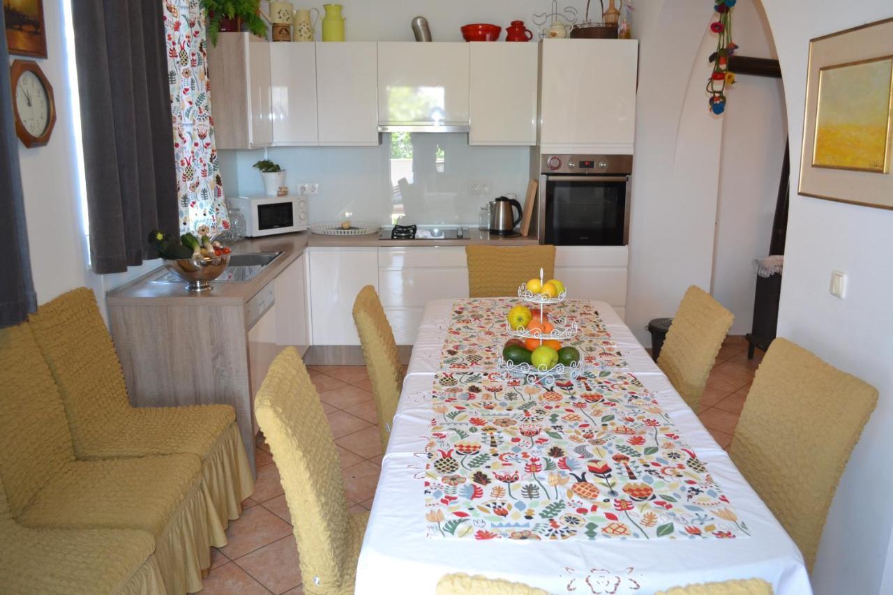 Apartments Lucija Srima Buitenkant foto